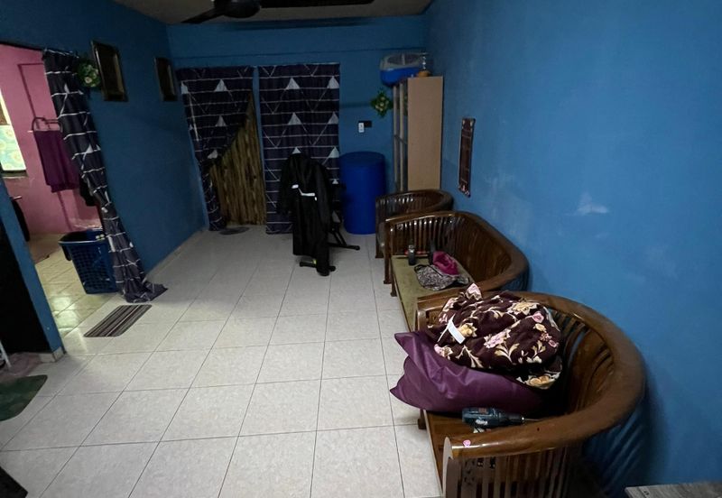 Rumah Pangsa Seri Pauh