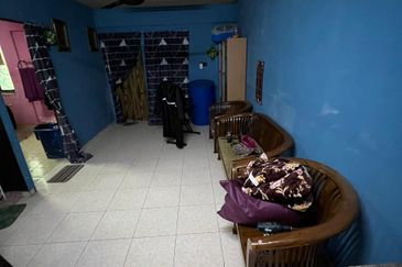 Rumah Pangsa Seri Pauh