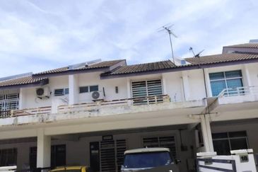 DOUBLE STOREY TERRACE TAMAN BEKAH INDAH PENAGA FOR SALE !!!
