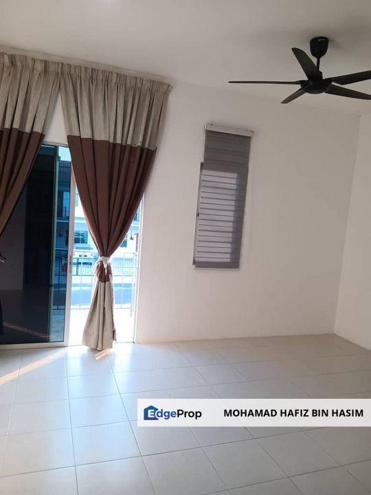 RUMAH TERES 2 TINGKAT UNTUK DI SEWA

TAMAN TASEK GELUGOR UTAMA,
TASEK GELUGOR,
PULAU PINANG, Penang, Tasek Gelugor