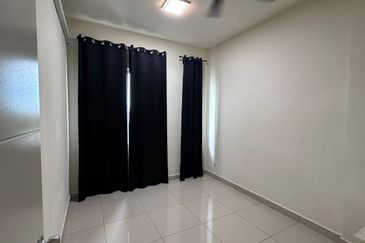*CONDOMINIUM FOR RENT
(IMMEDIATELY)*

📍Lokasi: ROYALE INFINITY CONDOMINIUM , SIMPANG AMPAT BATU KAWAN, PENANG (Near Bukit Minyak)