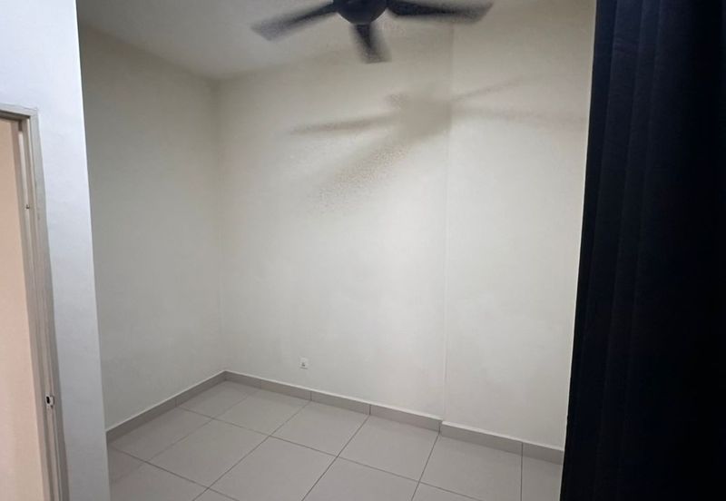 *CONDOMINIUM FOR RENT
(IMMEDIATELY)*

📍Lokasi: ROYALE INFINITY CONDOMINIUM , SIMPANG AMPAT BATU KAWAN, PENANG (Near Bukit Minyak)