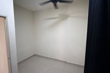 *CONDOMINIUM FOR RENT
(IMMEDIATELY)*

📍Lokasi: ROYALE INFINITY CONDOMINIUM , SIMPANG AMPAT BATU KAWAN, PENANG (Near Bukit Minyak)