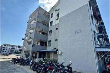 Flat Taman Seri Janggus