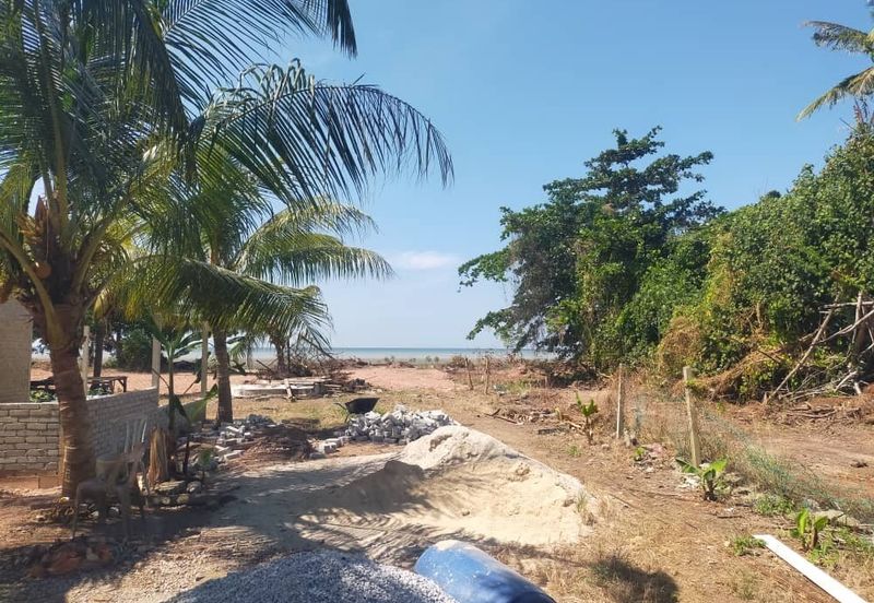 Tanah Cantik Tepi Laut.Sesuai untuk bina rumah,Challet  Tanah Lot Status Bangunan. Pulau Sayak,Kota Kuala Muda,Kedah FOR SALE !! !!