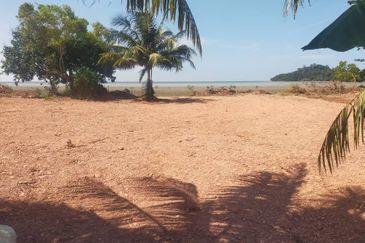 Tanah Cantik Tepi Laut.Sesuai untuk bina rumah,Challet  Tanah Lot Status Bangunan. Pulau Sayak,Kota Kuala Muda,Kedah FOR SALE !! !!