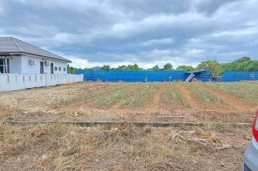 Tanah lot geran individu Tasek Gelugor UNTUK DIJUAL !! !!  Komuniti yang harmoni dan tenang. Kejiranan Melayu