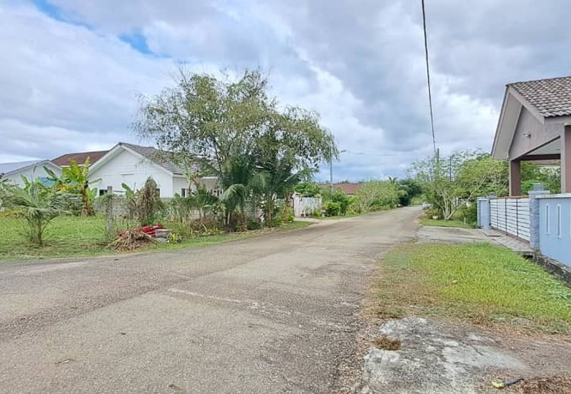 Tanah lot geran individu Tasek Gelugor UNTUK DIJUAL !! !!  Komuniti yang harmoni dan tenang. Kejiranan Melayu