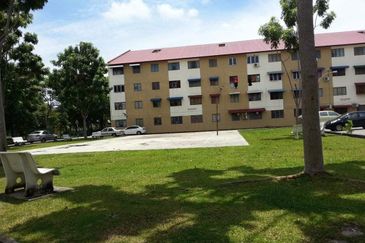 FLAT TAMAN BAYU MUTIARA TINGKAT 1 BUKIT MERTAJAM, PENANG NAK DIJUAL!!!