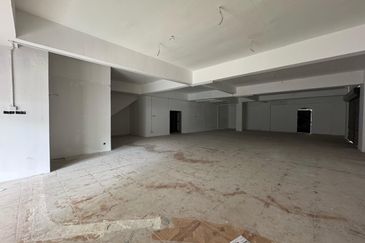 Pusat Perdagangan Seri Kembangan