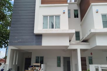 Townhouse upper-unit @ Taman Sunway Wellesley, Bukit Mertajam.