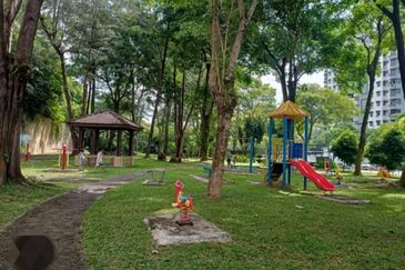 Ferringhi Delima Condominium