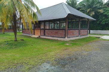 Charming and genuine venue for business setup/accommodation