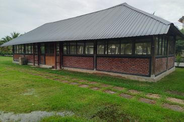 Charming and genuine venue for business setup/accommodation