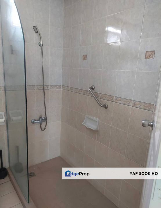 Cozy living at Gold Coast Resort Condominium with sea views., Penang, Sungai Nibong