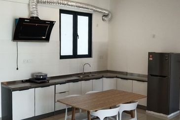 The Golden Triangle 2