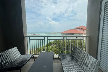 Quayside Seafront Resort Condominium