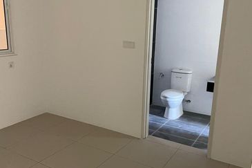 Arasia Perdana (The Clovers)