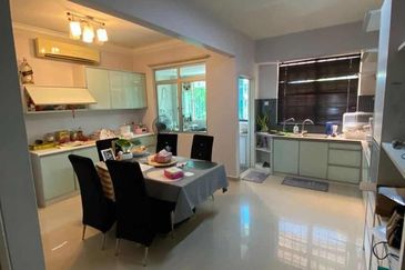 Bukit Dumbar Villa 93