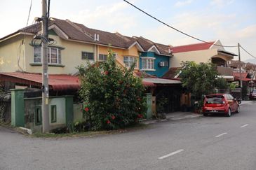 Taman Tamu Hillpark (Seksyen 4)