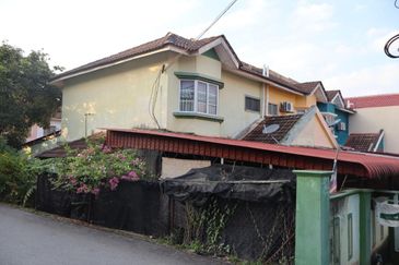 Taman Tamu Hillpark (Seksyen 4)