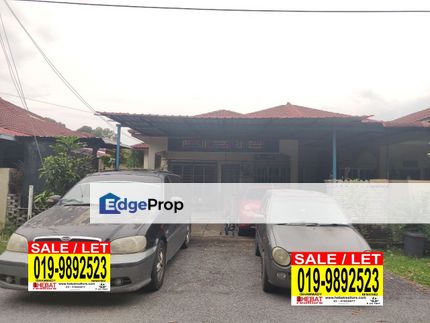 Batang Kali  Desa Alam Ria 𝙁𝙖𝙘𝙞𝙣𝙜 𝙊𝙥𝙚𝙣 𝙎𝙞𝙣𝙜𝙡𝙚 𝙎𝙩𝙤𝙧𝙚𝙮 𝙎𝙚𝙢𝙞-𝘿 𝘿𝙚𝙨𝙖 for sales, Selangor, Batang Kali