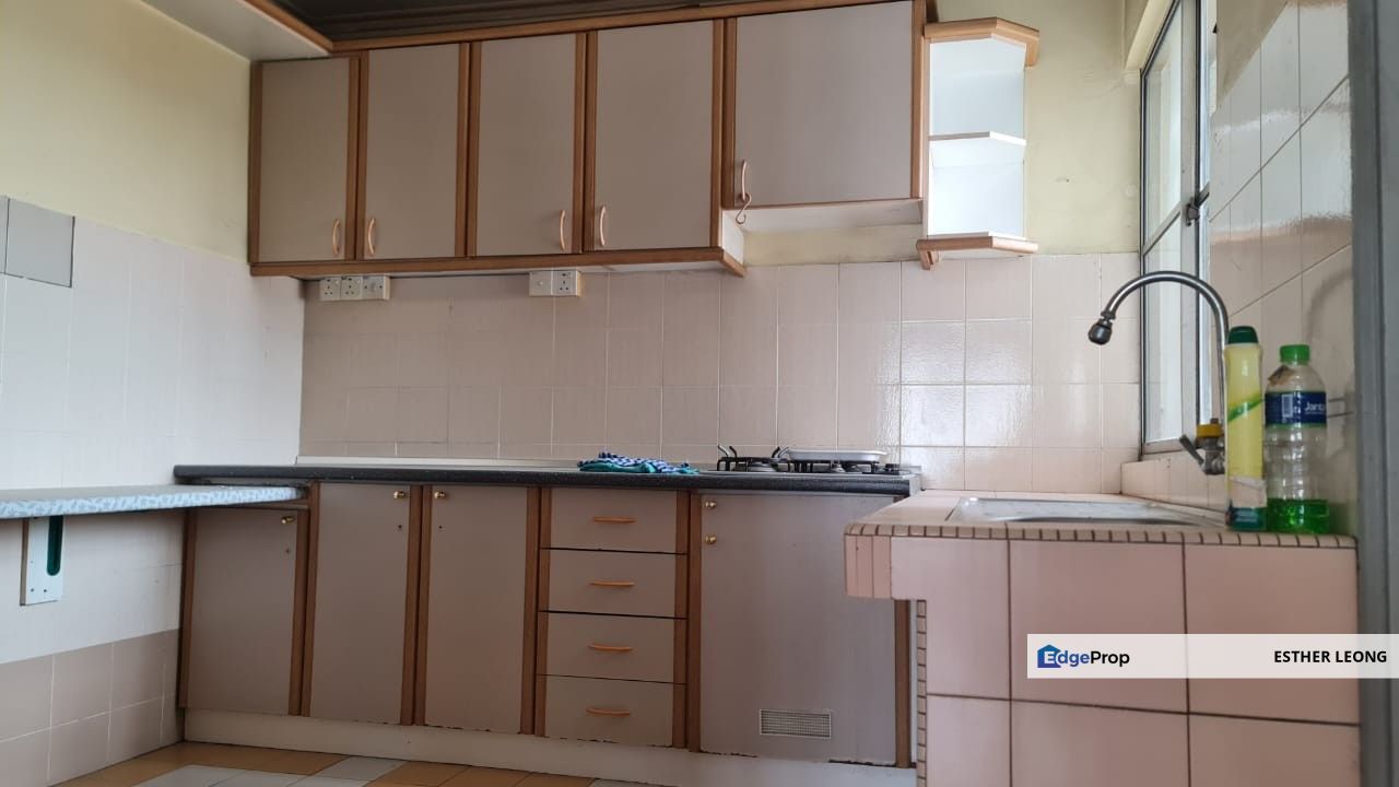 Arcadia Apartment is located in the prime area of Subang Jaya. Arcadia Apartment laid out plan very practical for daily used. , Selangor, USJ