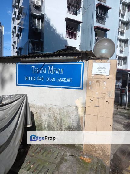 Teratai Mewah apartment for sale at RM240k -large corner unit 900sq ft, Kuala Lumpur, Setapak