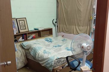 RENOVATED DOUBLE STOREY TERRACE HOUSE SEMENYIH