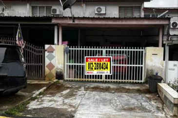 RENOVATED DOUBLE STOREY TERRACE HOUSE SEMENYIH