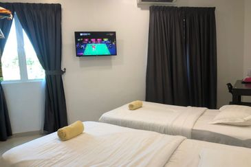 HOTEL UNTUK DIJUAL,LOKASI STRATEGIK,DEPAN PANTAI!!