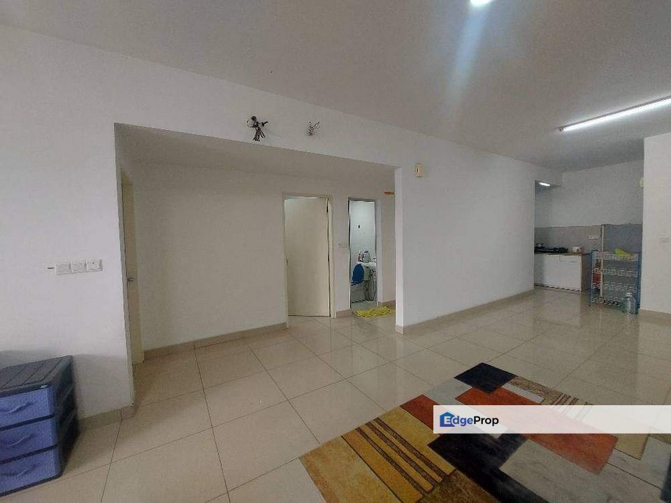 CONDO CANTIK,SAIZ BESAR,FASILITI SEPERTI HOTEL!!, Selangor, Semenyih