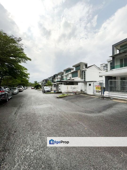 🔥 WANT TO SALE 🔥 Endlot facing Garden view, 2 storey Superlink House, Tiara East Semenyih, Selangor, Semenyih