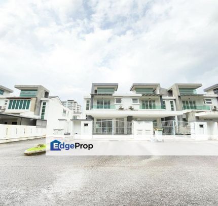 Endlot facing Garden view, 2 storey Superlink House, Tiara East Semenyih, Selangor, Semenyih