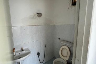 Pangsapuri Teluk Air Tawar Indah