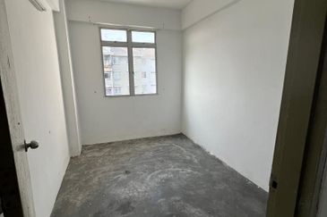 Pangsapuri Teluk Air Tawar Indah