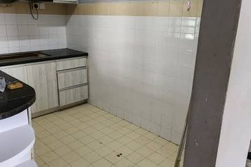 Pangsapuri Teluk Air Tawar Indah