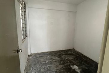 Pangsapuri Teluk Air Tawar Indah