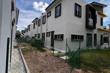 TAMAN RAFFLESIA AMPANG ALOR SETAR