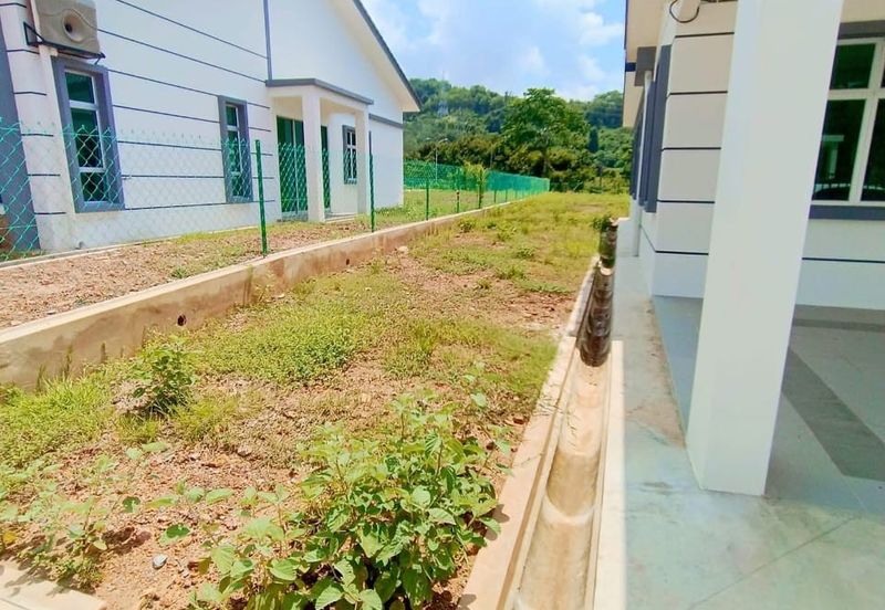 𝗧𝗔𝗠𝗔𝗡 𝗧𝗨𝗡𝗞𝗨 𝗜𝗡𝗧𝗔𝗡 𝗦𝗔𝗙𝗜𝗡𝗔𝗭 