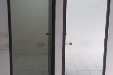 APARTMENT HALAMAN KENANGA, SUNGAI DUA