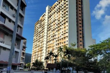 APARTMENT HALAMAN KENANGA, SUNGAI DUA