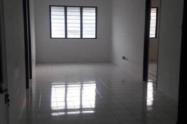 APARTMENT HALAMAN KENANGA, SUNGAI DUA