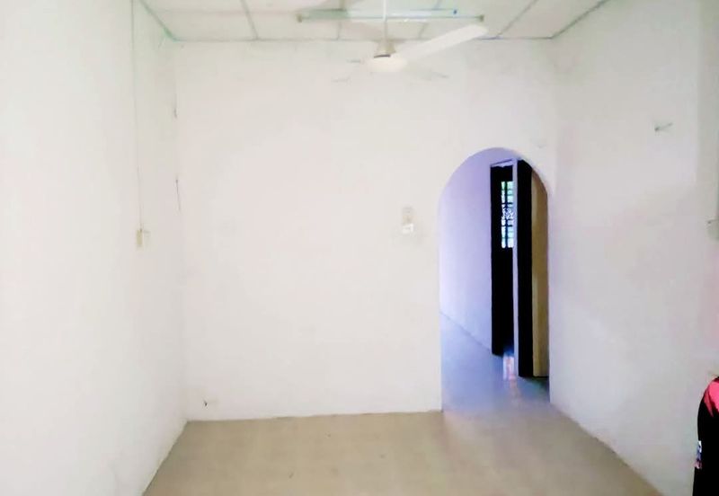 TAMAN TASEK PUTRA TRONOH