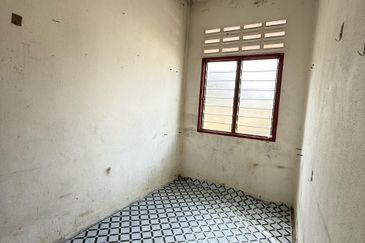 TAMAN DESA BIDARA CORNER LOT KUALA KETIL