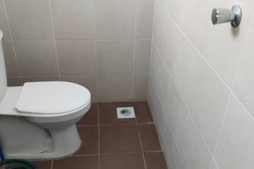 TAMAN TASEK GELUGOR UTAMA TASEK GELUGOR