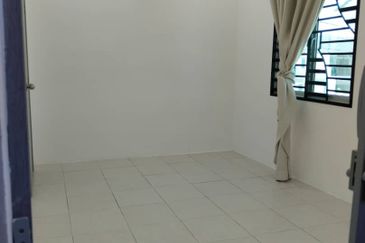 TAMAN TASEK GELUGOR UTAMA TASEK GELUGOR