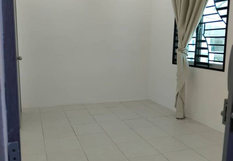 TAMAN TASEK GELUGOR UTAMA TASEK GELUGOR