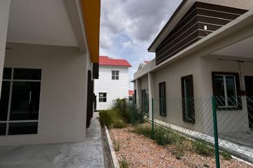 TAMAN RAFFLESIA AMPANG ALOR SETAR