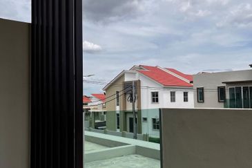 TAMAN RAFFLESIA AMPANG ALOR SETAR